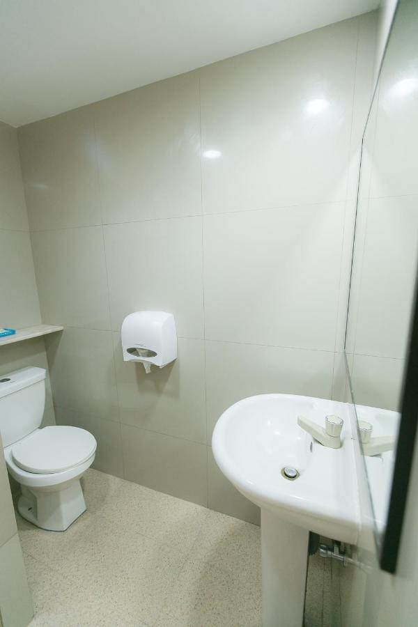 Sun Garden Hotel Tarlac Экстерьер фото